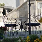 מלון Du Chateau De 3*