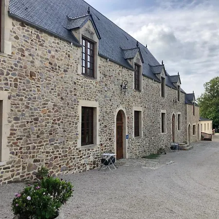 Du Chateau De 3* Quinéville