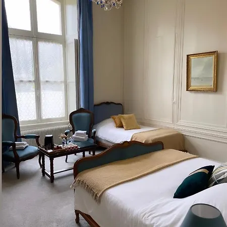 Du Chateau De فندق Quinéville