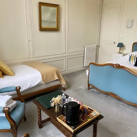 Du Chateau De فندق Quinéville