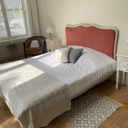 Du Chateau De 3*