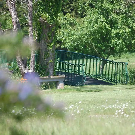 Du Chateau De فندق Quinéville