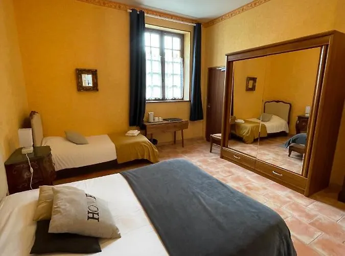 Du Chateau De 3* 퀴네빌