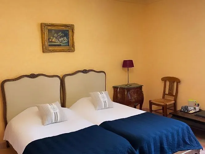 Du Château De Hotel 3*