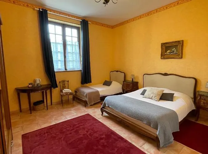 Du Château De 3* Quinéville